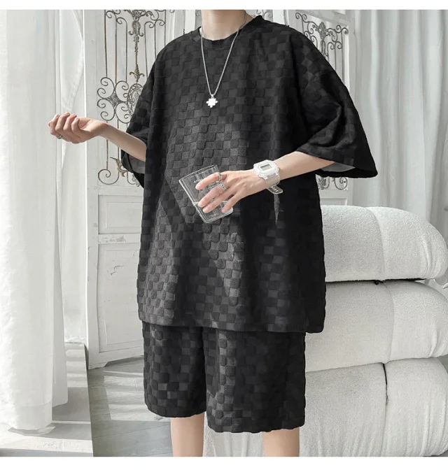 Men's Loose Checkered Jacquard T-shirt & Shorts Set Detail