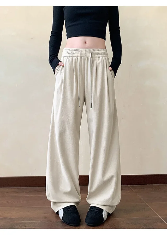 Khaki Wide-Leg Sport Pants Detail
