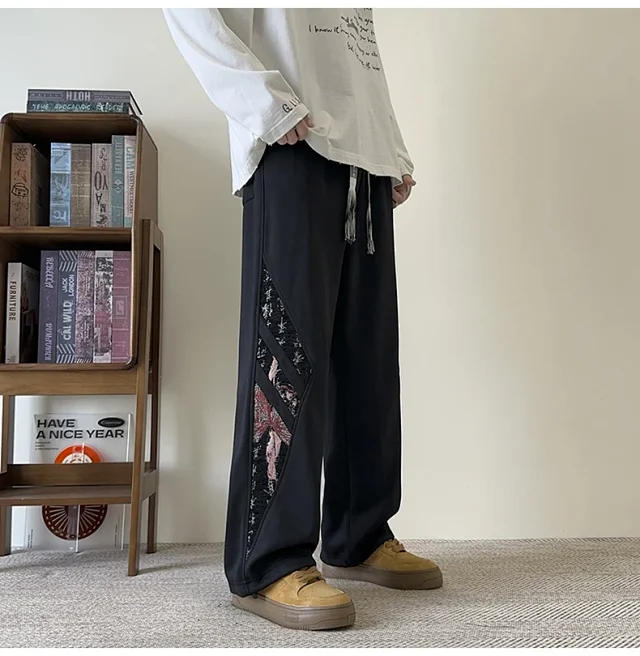 Men's Chinese Style Straight Sweatpants Detail
