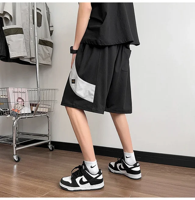 Men's Color-blocking Athletic Shorts Detail