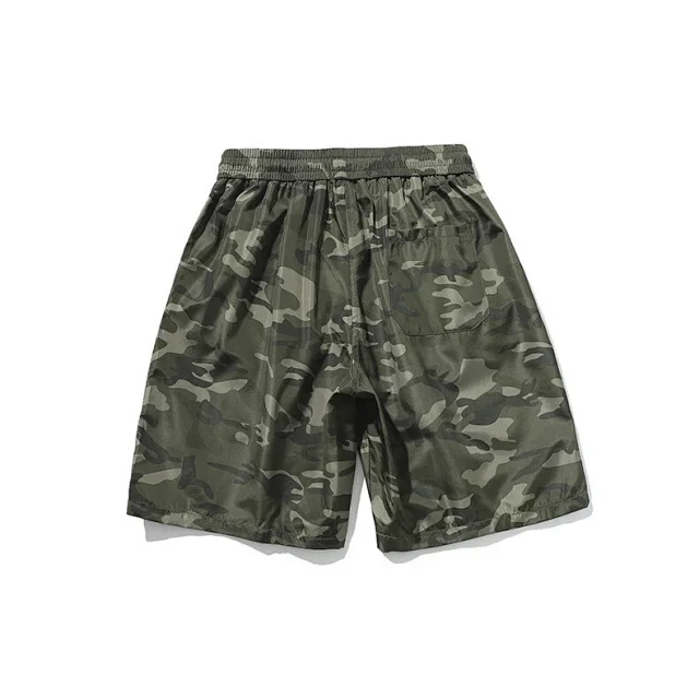 Men's Vintage Camo Cargo Shorts Detail