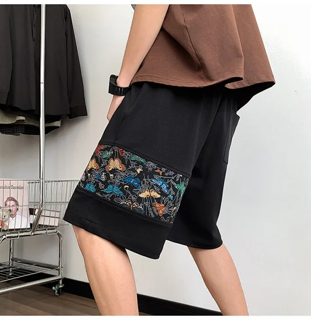 Chinese-style Embroidered Men's Sport Shorts Detail