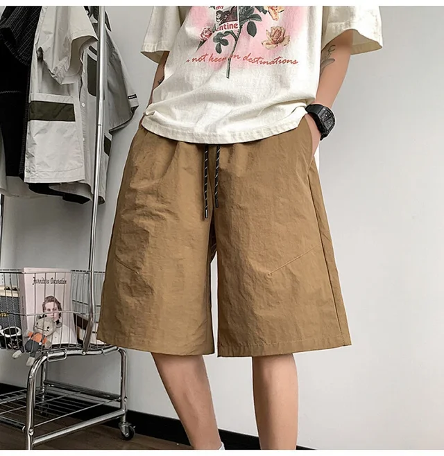 Men's Trendy Quick - Dry Taffeta 5 - Inch Shorts Detail