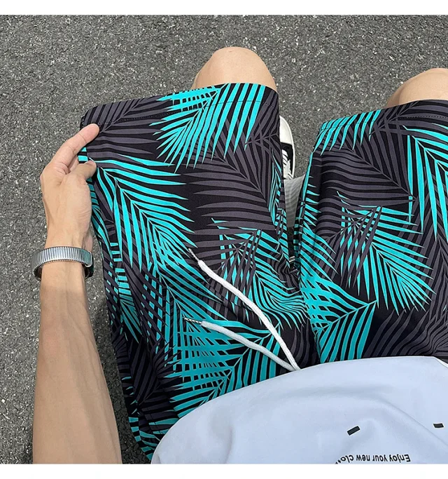 Men's Summer Quick-Dry Beach Shorts Detail