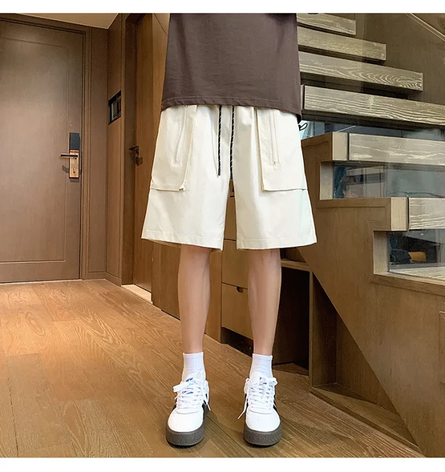 Men's Summer College - style Star Shorts Detail