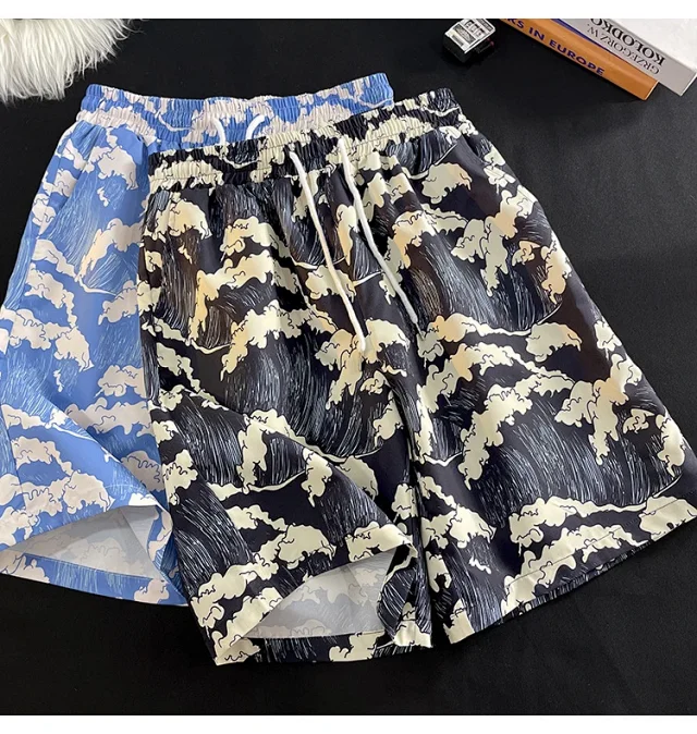 Men's Summer Wave Print Loose Shorts Detail