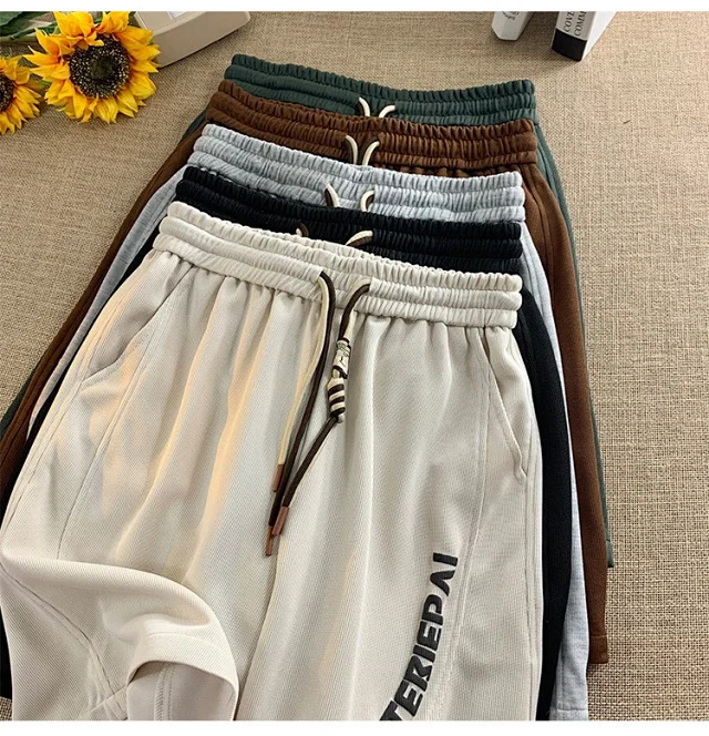 Foam Print Men's Retro Beach Shorts Detail
