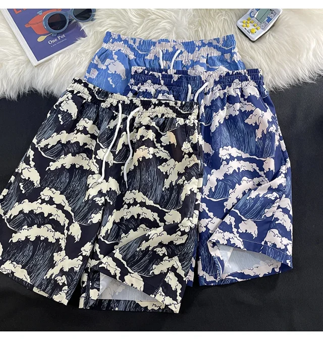 Men's Summer Wave Print Loose Shorts Detail