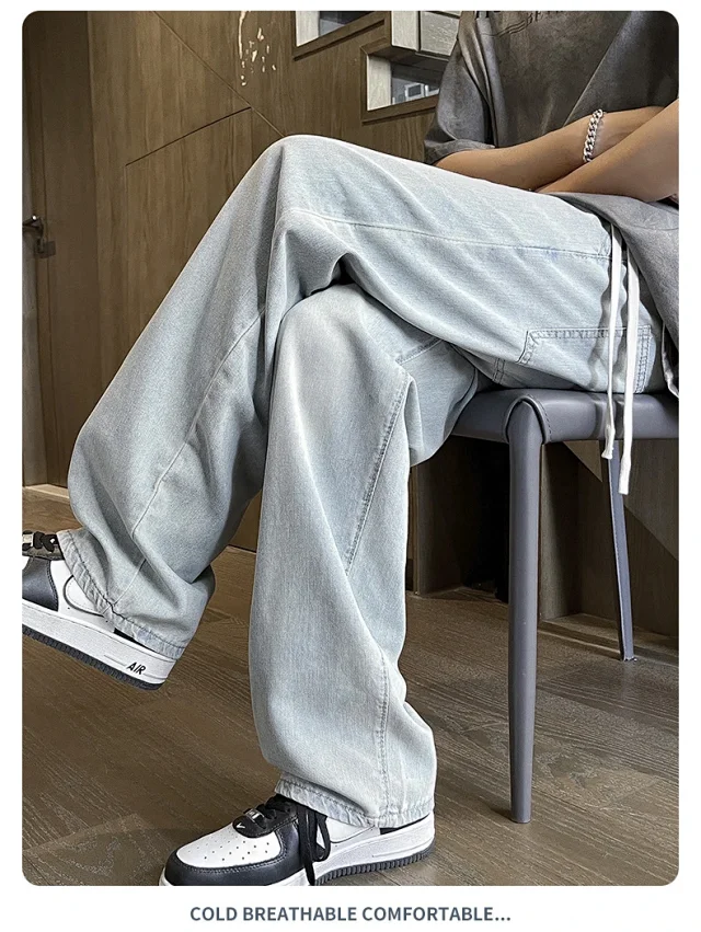 Men's Loose Straight Casual Wash Jeans Detail