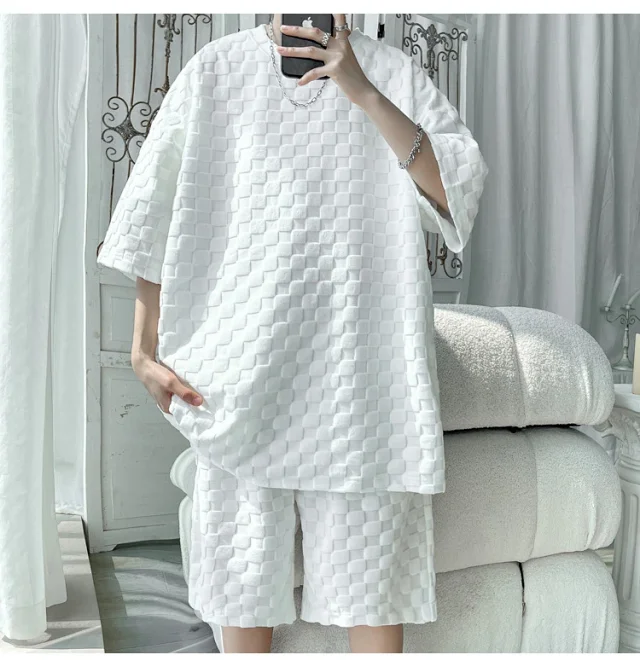 Men's Loose Checkered Jacquard T-shirt & Shorts Set Detail