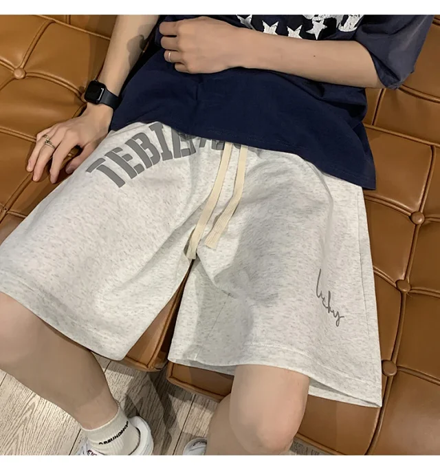 Men's Summer New Trendy Foam Print Loose Shorts Detail