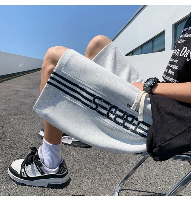 Summer Men's Oversize Sport Shorts Detail
