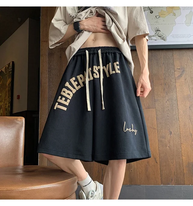 Men's Summer New Trendy Foam Print Loose Shorts Detail