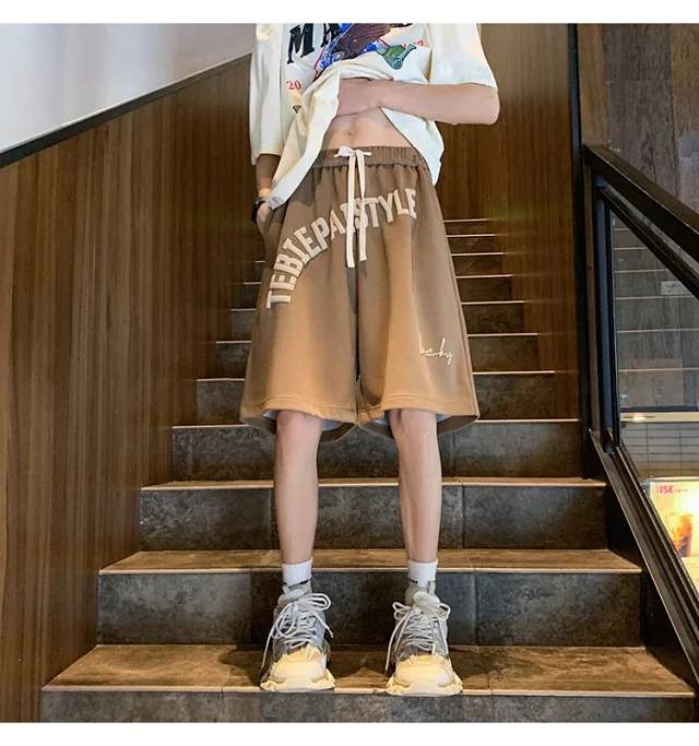 Men's Summer New Trendy Foam Print Loose Shorts Detail