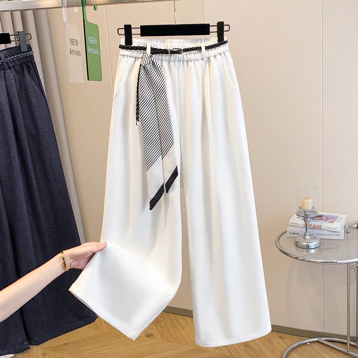 Korean-style Age-defying Wide-leg Casual Pants for Women