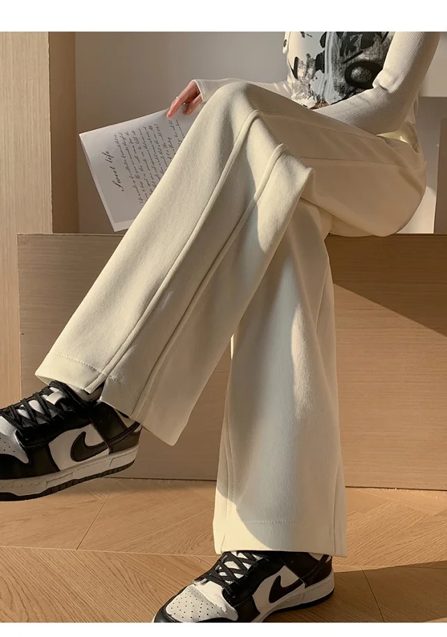 Banana Wide - leg Trousers for Women Detail