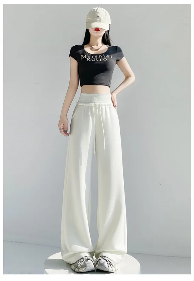 2025 Early Autumn Dopamine Yellow Flared Sweatpants for Women Detail