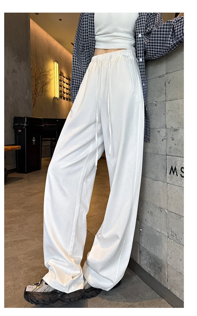 Women's High-Waist Slim Straight Leg Utility Pants Detail