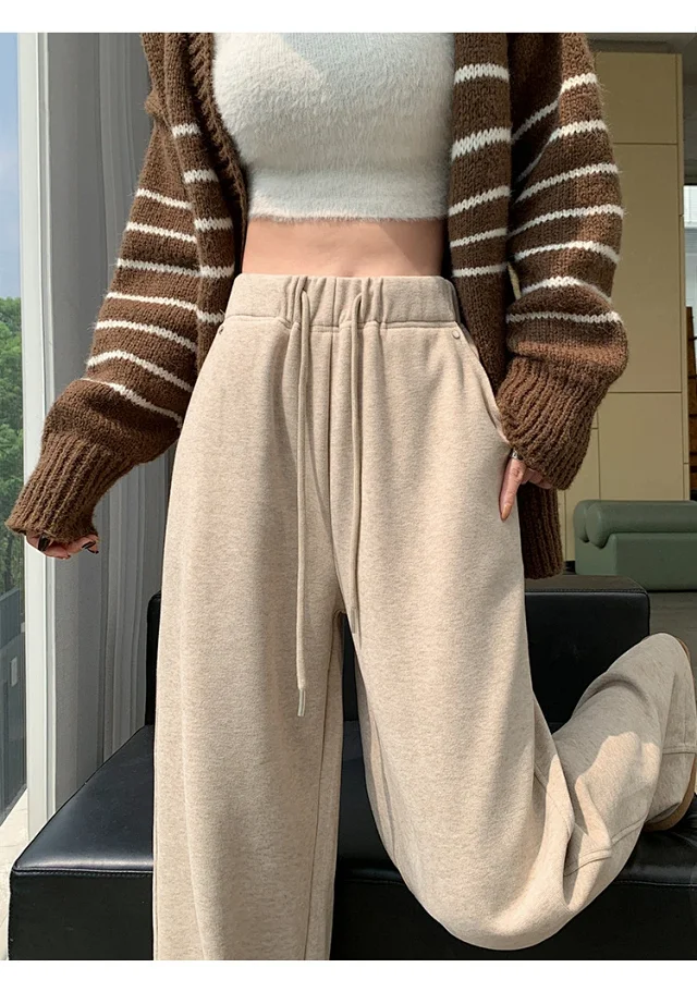 2025 Fall New Women's Flare Pants with Rivets Detail