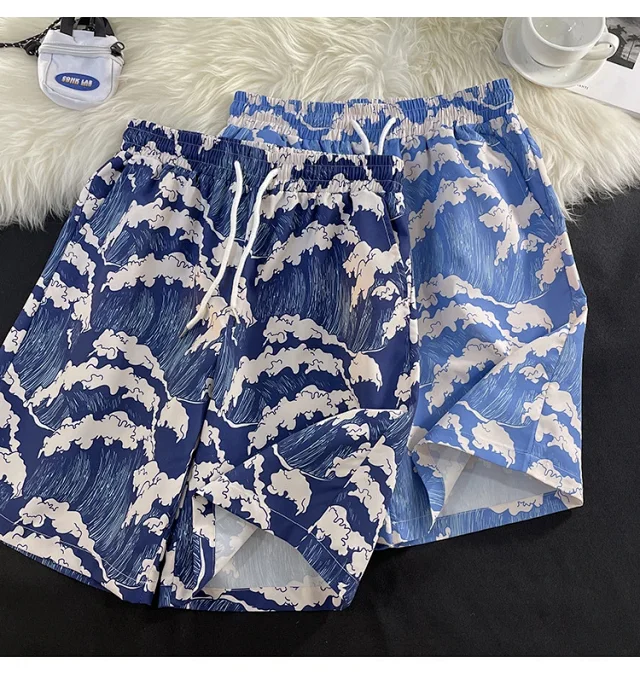 Men's Summer Wave Print Loose Shorts Detail