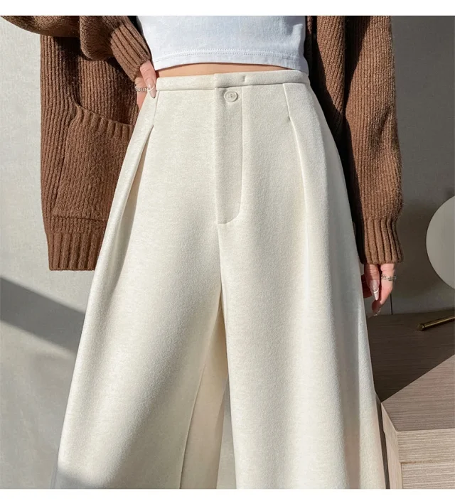 Women's Cashmere Wide - Leg Pants Detail