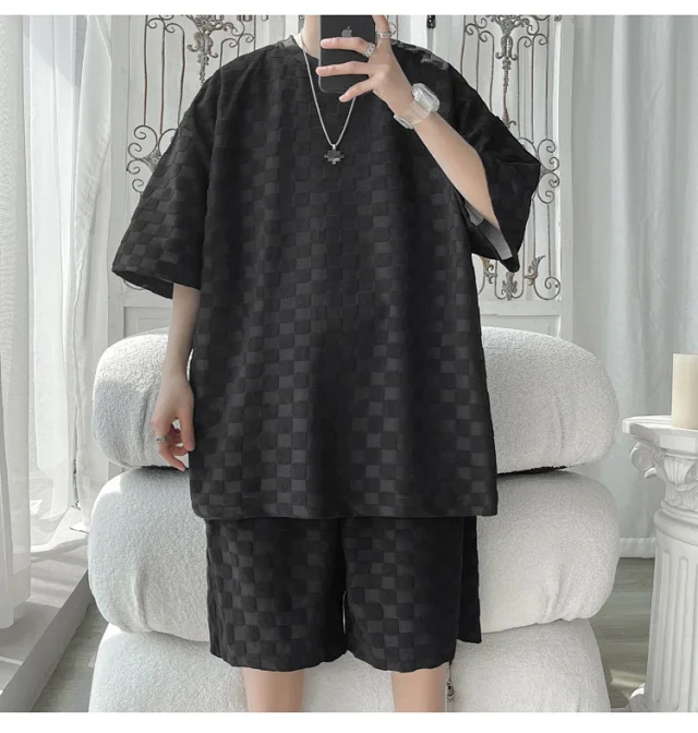 Men's Loose Checkered Jacquard T-shirt & Shorts Set Detail