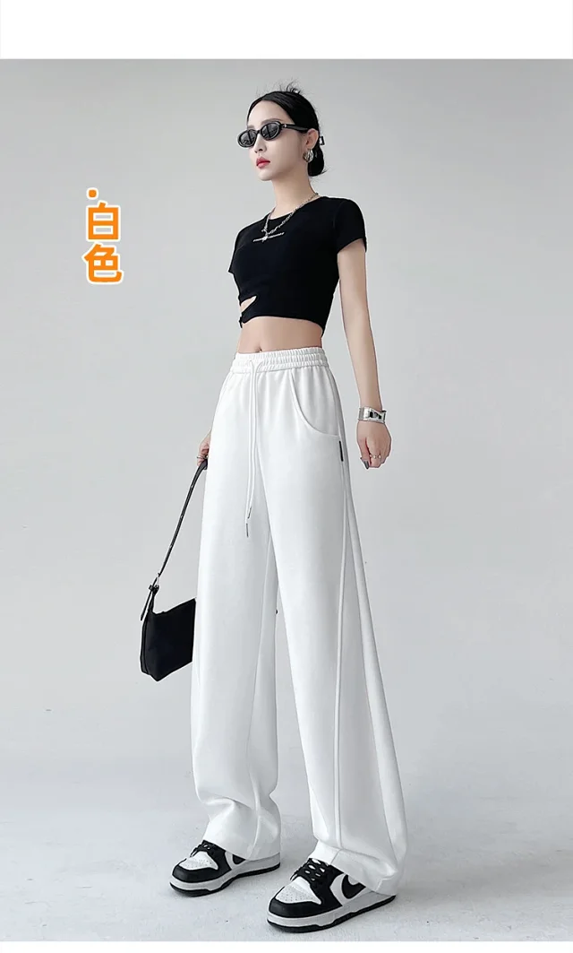 Banana Sporty Wide Leg Sweatpants for Women Detail