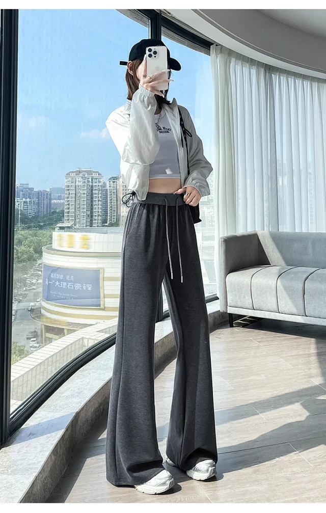2025 Fall Women's High-Waisted Slimming Micro-Flare Trousers Detail