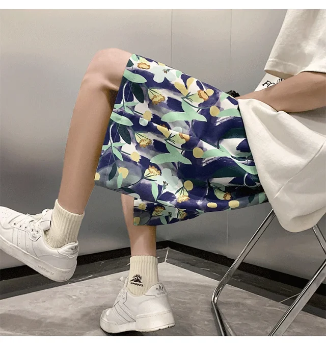 Men's Summer Thin Quick-dry Trendy Floral Beach Shorts Detail