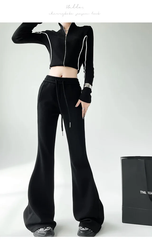 2025 Fall Women's Maillard Horseshoe Pants - High-Waisted, Slimming, American Micro-Flare Long Pants Detail