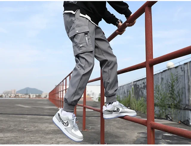 2025 Spring Men's Hong Kong-style Casual Pants Detail