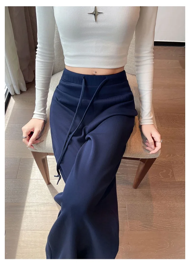 Grey American-style Women's Sweatpants Detail