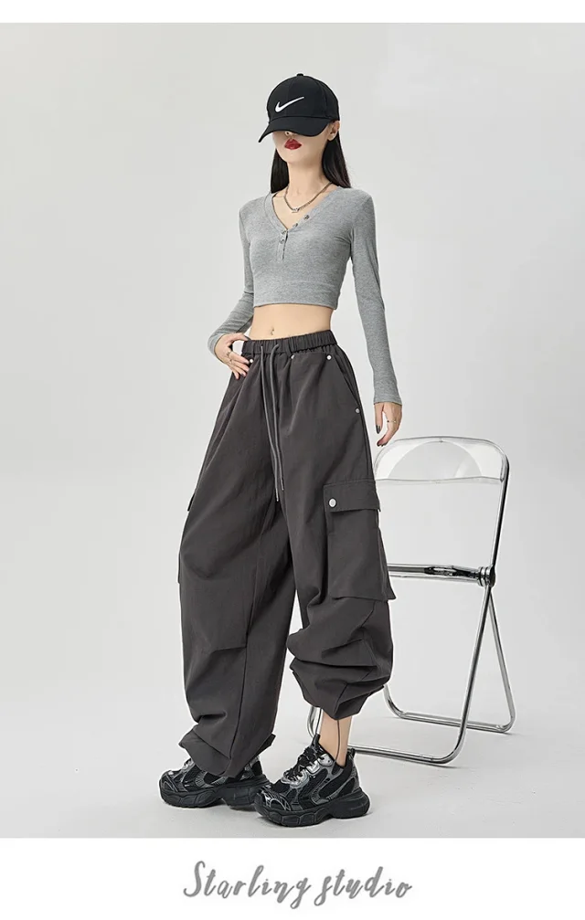 2025 Fall Women's American Streetwear Straight Cargo Pants Detail