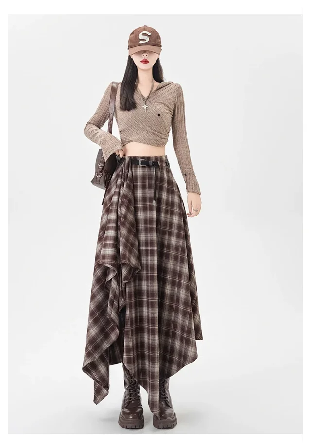 2025 Fall New Korean Black Plaid Irregular High-Waist Midi Skirt for Petite Cuties Detail