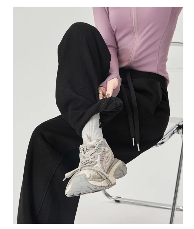 Women's Loose Warm Knit Sweatpants 2025 AW Detail
