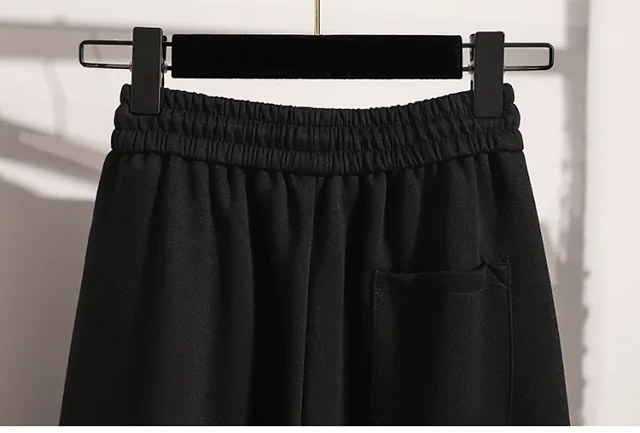 European Style Wide-Leg Sweatpants Detail
