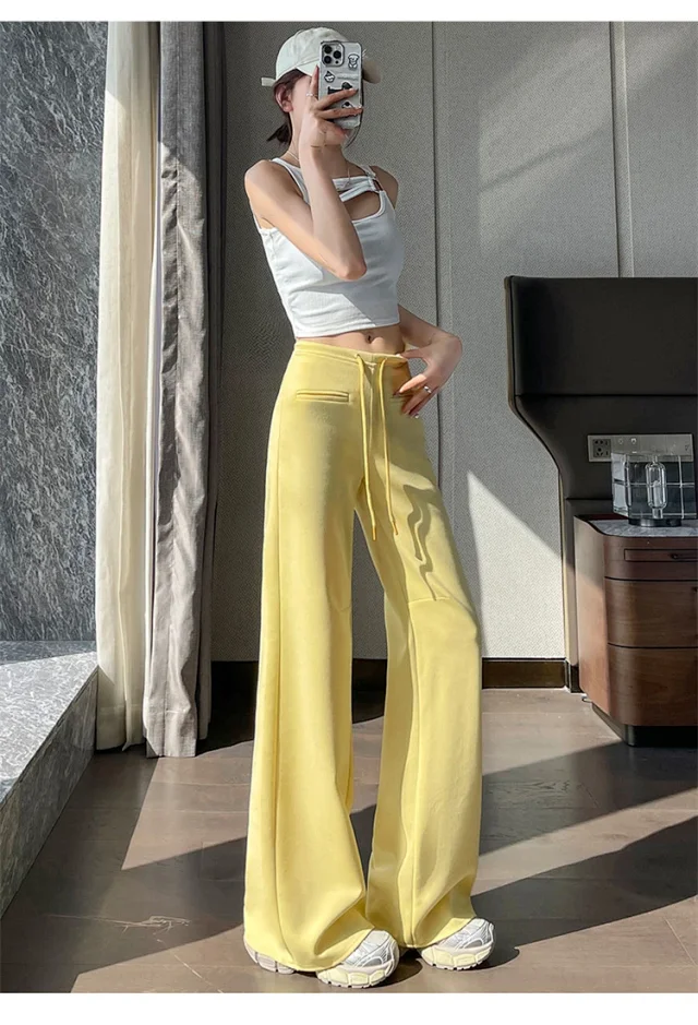 2025 Autumn New Thin Micro-flare Sport Pants for Women Detail