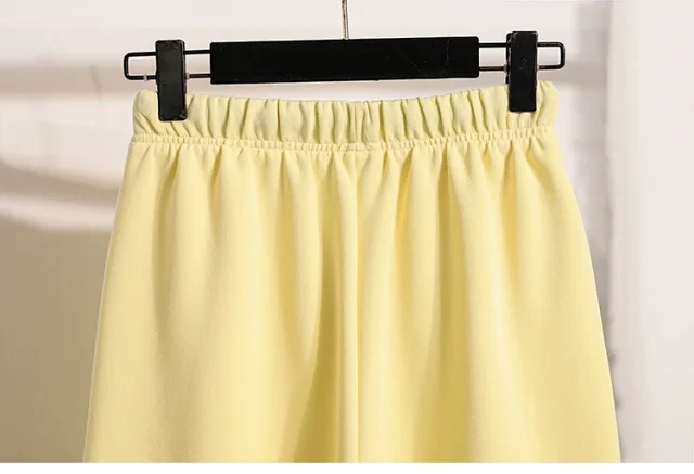 European-style Scimitar Pants Spring 2025 New Detail
