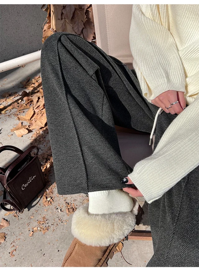 Ladies' Acetate Cashmere Herringbone Straight Pants Detail