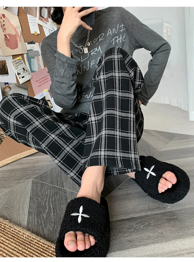 American Checkered Women's Trousers Detail