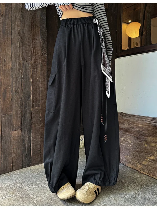 2025 Fall New 2 - Way Women's Cargo Pants Detail