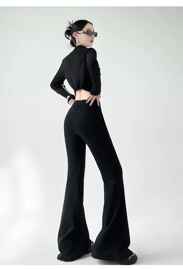 2025 Fall Women's Maillard Horseshoe Pants - High-Waisted, Slimming, American Micro-Flare Long Pants Detail