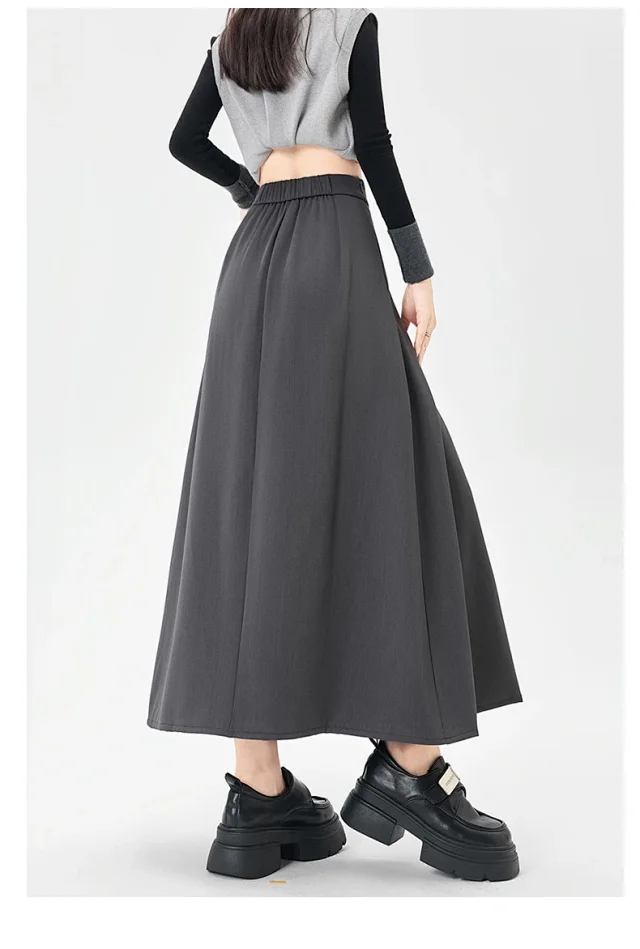 Women's Mid-Length Gray Suit Pleated Skirt Detail