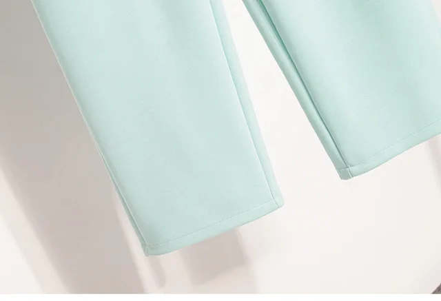 European-style Scimitar Pants Spring 2025 New Detail