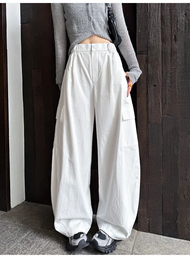 American High-waisted Slimming Cargo Pants Detail