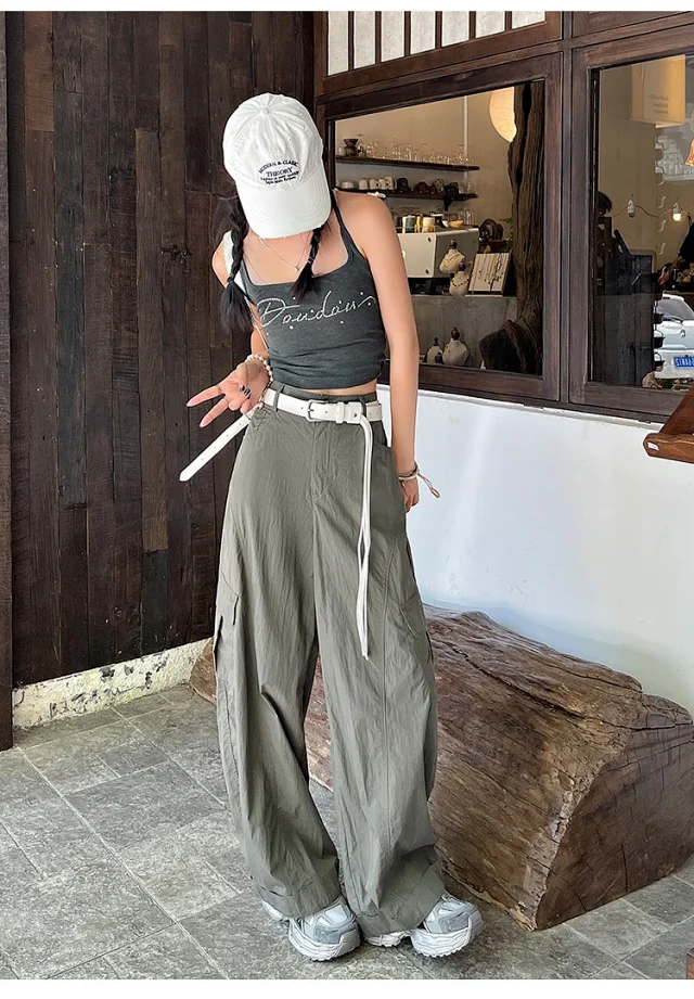 American Style High-Waist Cargo Pants for Women Detail
