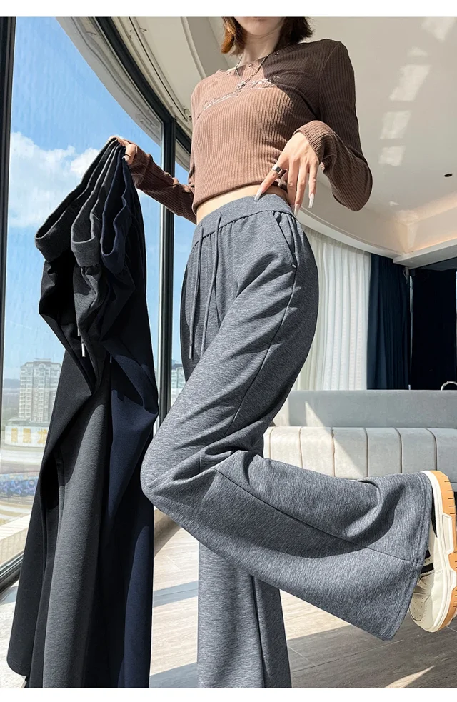 2025 Fall Women's High-Waisted Slimming Micro-Flare Trousers Detail