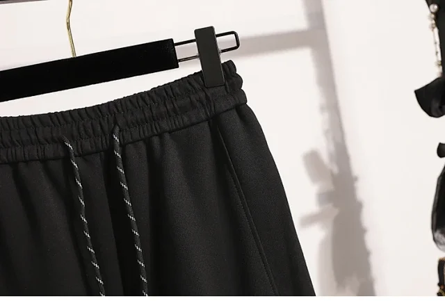 European Style Wide-Leg Sweatpants Detail
