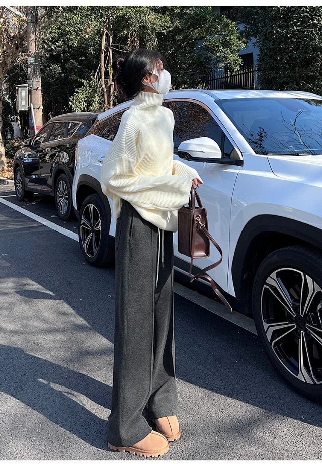 Ladies' Acetate Cashmere Herringbone Straight Pants Detail