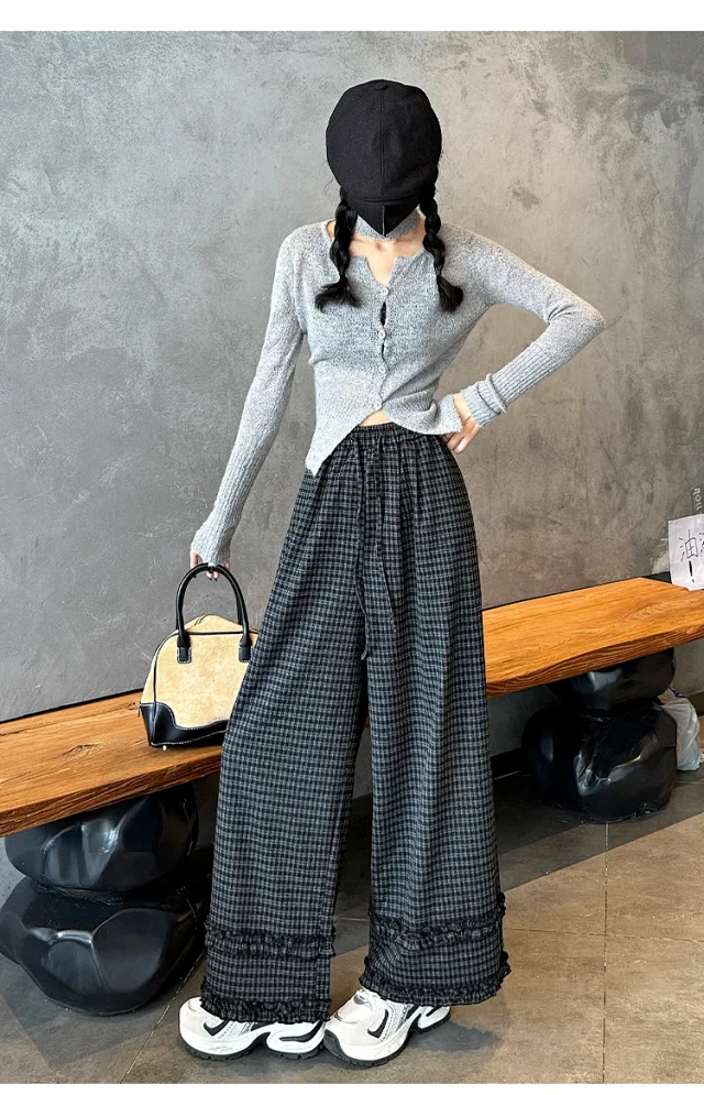 2025 Autumn Women's Ruffled Plaid Wide - leg Pants Detail
